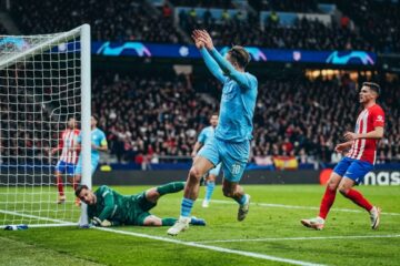 Manchester City golea al Crystal Palace en la Premier League con doblete de Cherki y gol de Haaland